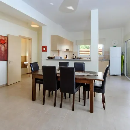 Villa Molly Aq Dv4 *