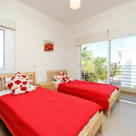 Villa Molly Aq Dv4 * Protaras